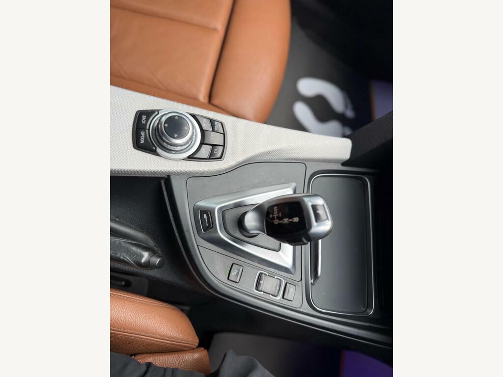 BMW 3 Series 2.0 318D M Sport Touring Euro 6 S White #29