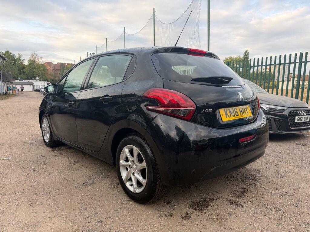 Peugeot 208 1.2 Active White 1 Owner From New Low Tax C White #8