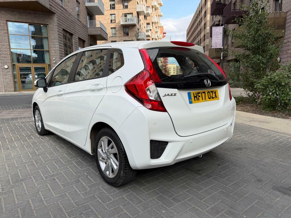 Honda Jazz 1.3 I-vtec Se Euro 6 S S White #2