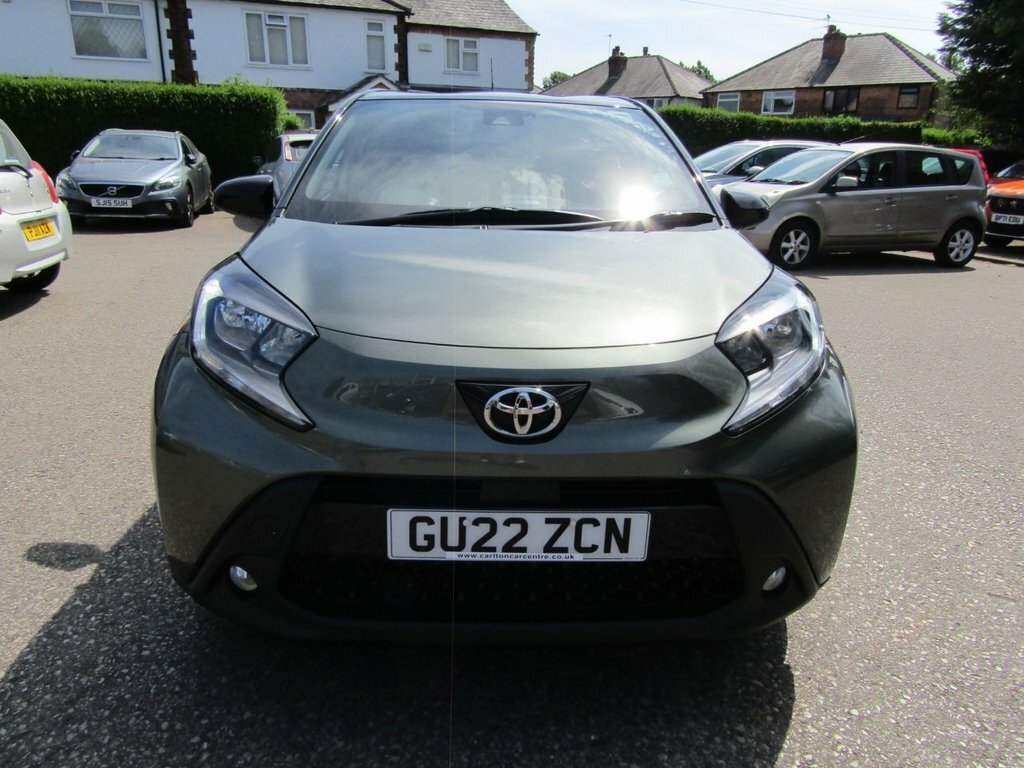Toyota Aygo X Pure White #9