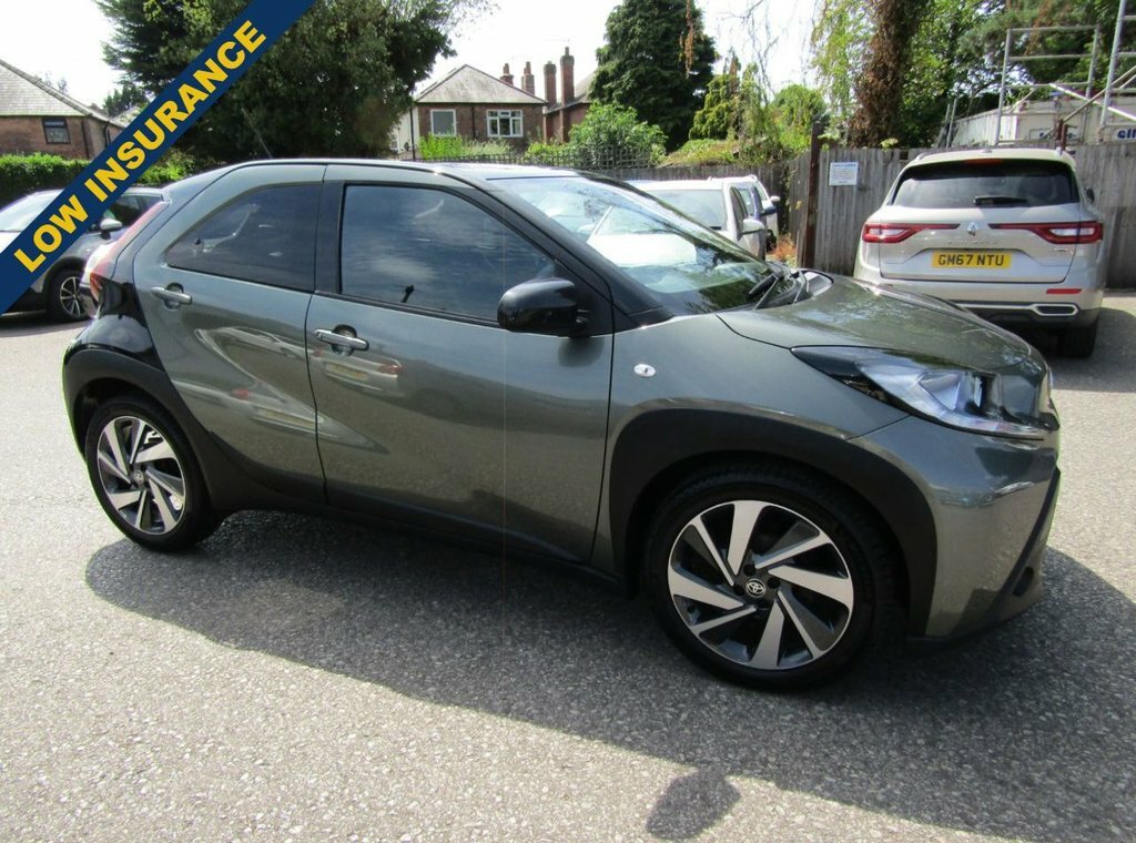 Toyota Aygo X 1L Edge Green #2