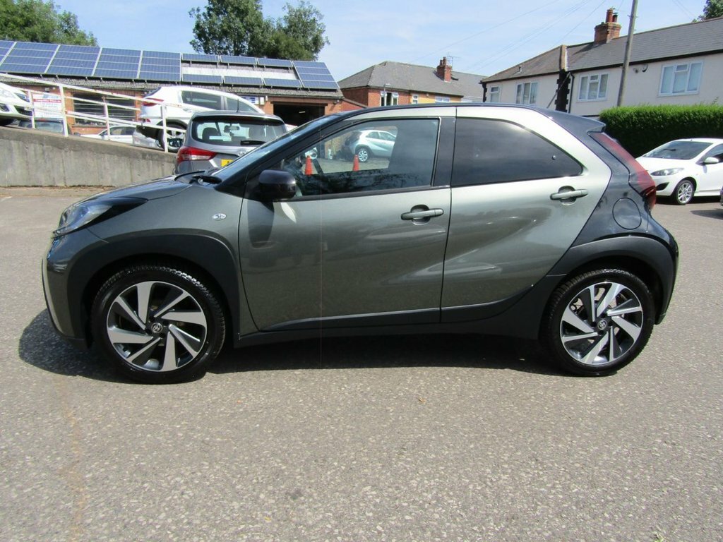 Toyota Aygo X Pure White #7