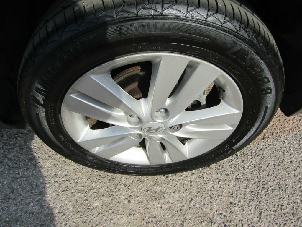 Hyundai Ix20 1.6 Style Hatchback Euro 5 123 Bh White #9