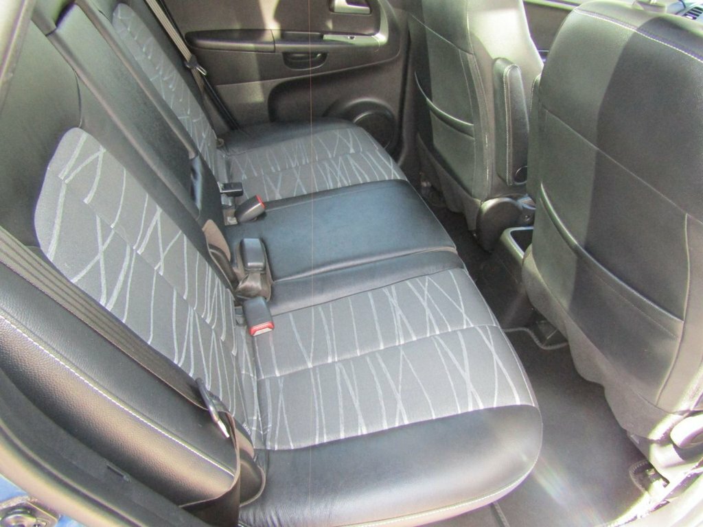 Kia Venga 1.6 2 Mpv Euro 5 123 Bhp Silver #14