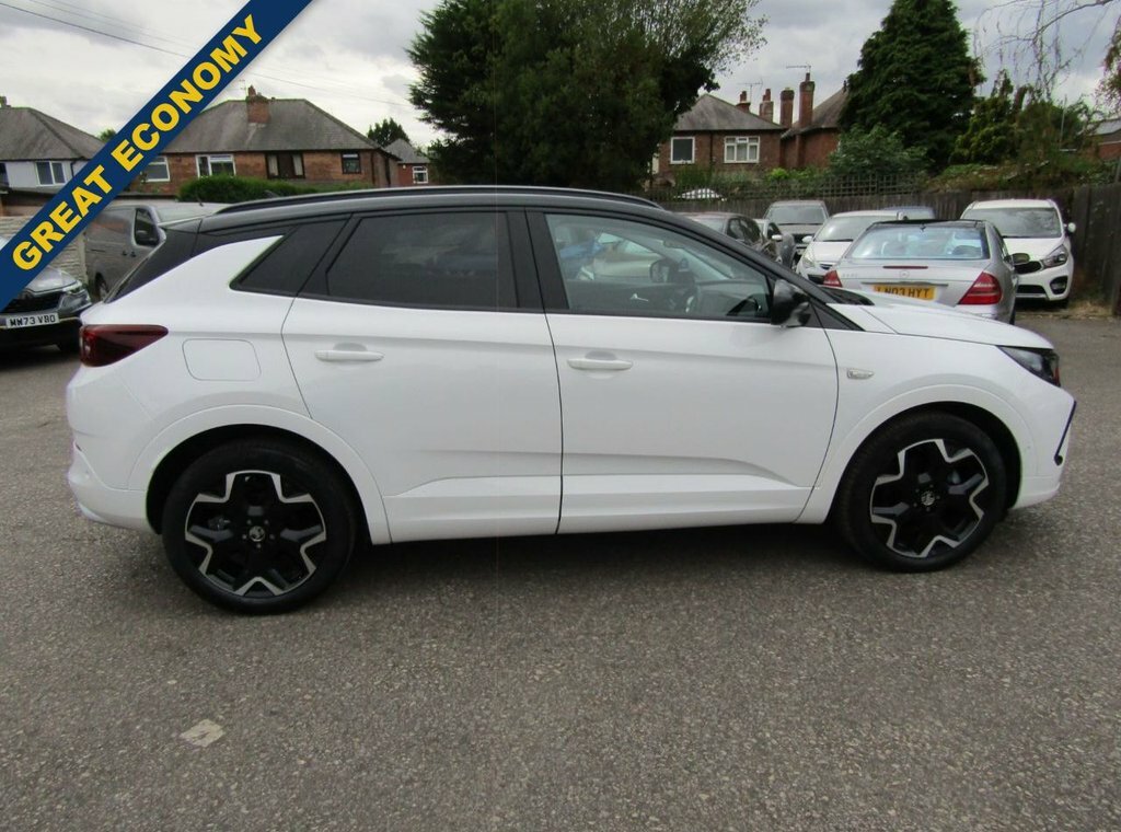 Vauxhall Grandland 1.2L Ultimate White #3