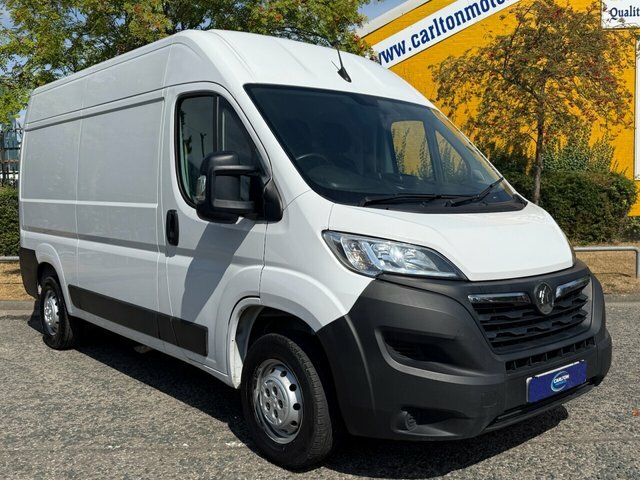 Vauxhall Movano Manual White