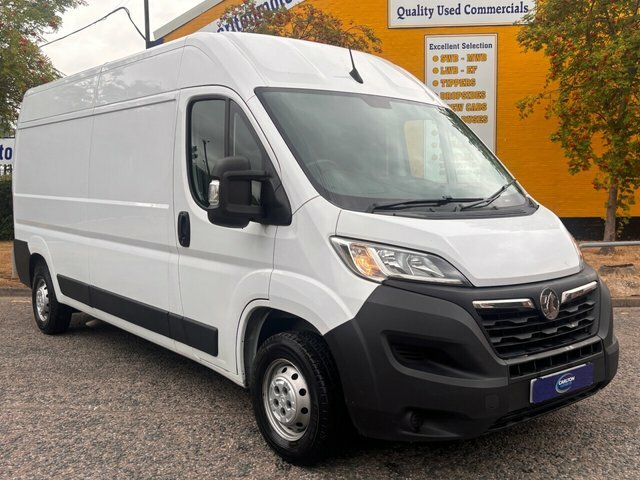 Vauxhall Movano Manual White