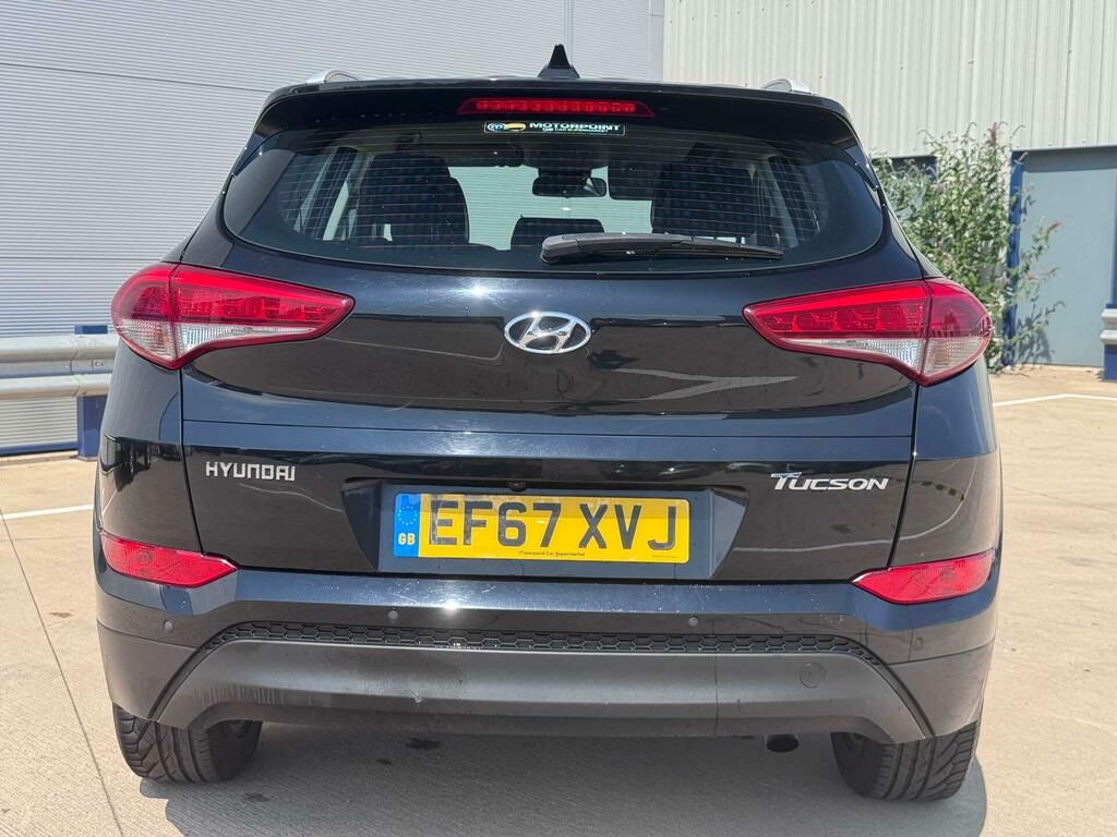 Hyundai Tucson 1.7 Crdi Blue Drive Se Nav Euro 6 Ss EF67XVJ Black #5