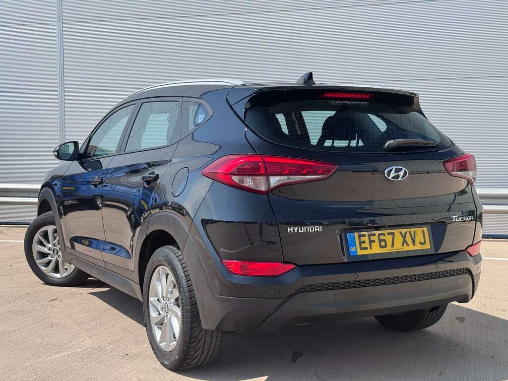 Hyundai Tucson 1.7 Crdi Blue Drive Se Nav Euro 6 Ss EF67XVJ Black #4