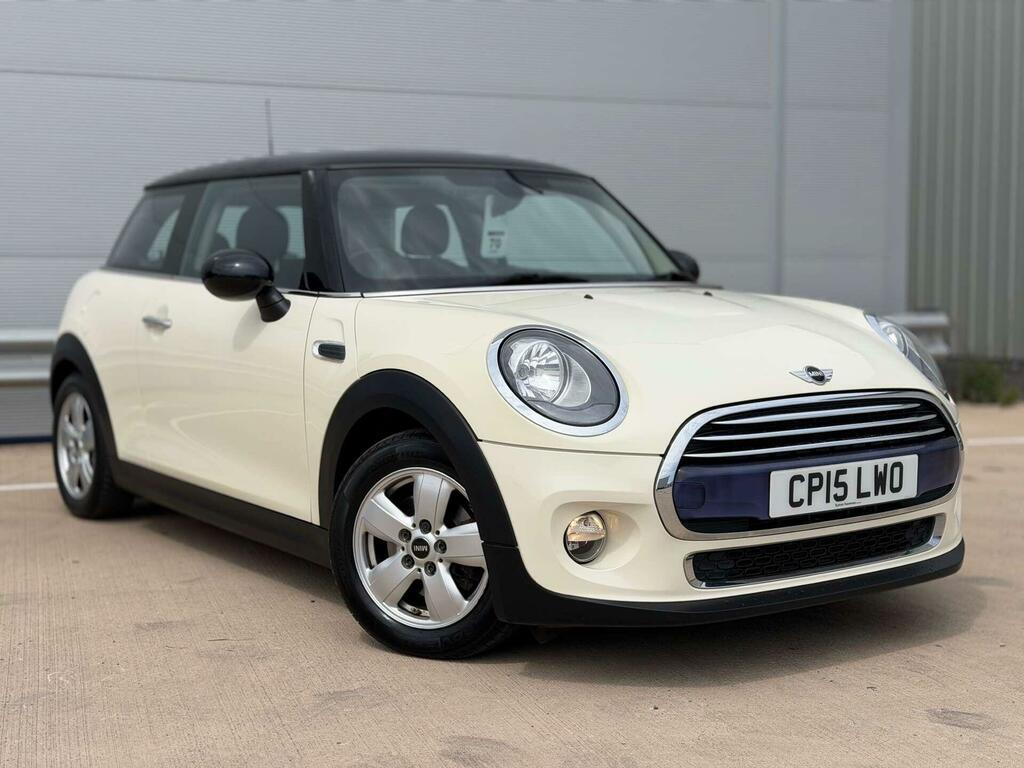 Mini Hatch Cooper White