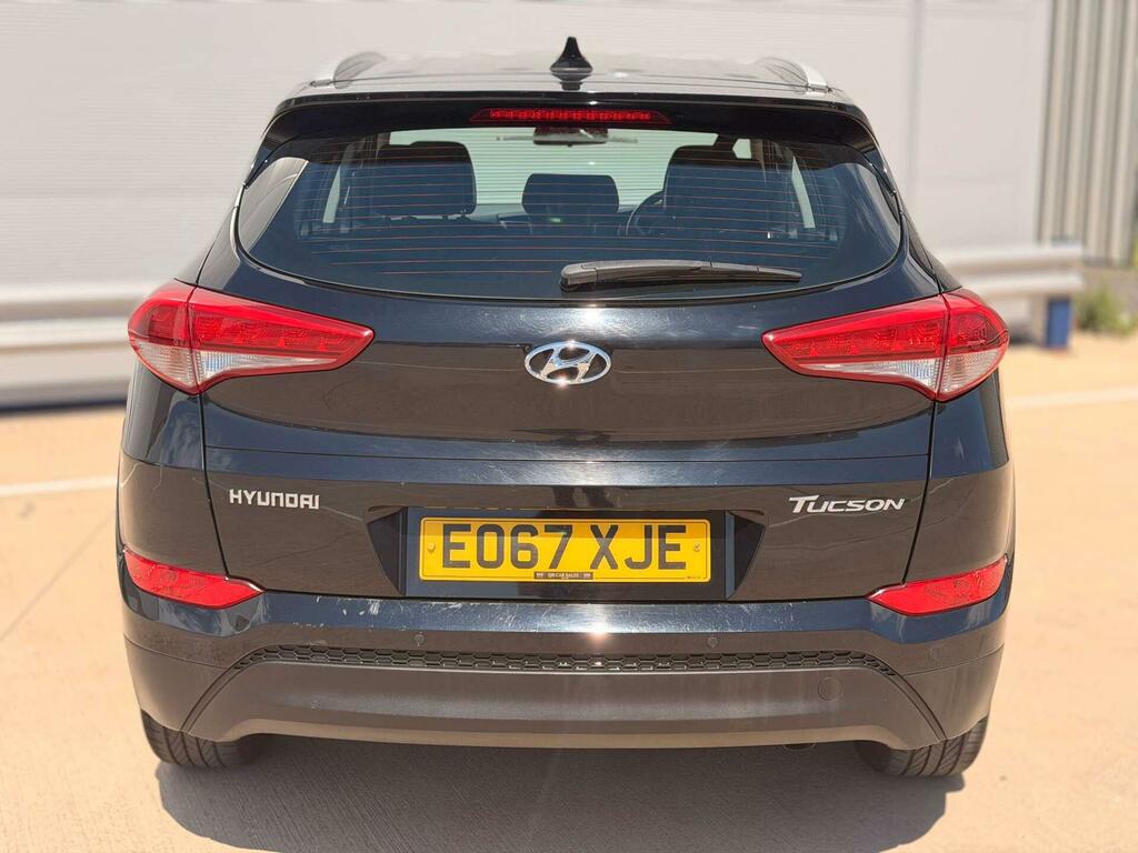 Hyundai Tucson Se Black #5