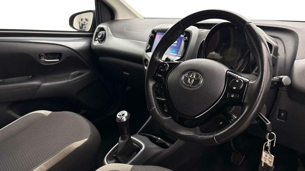 Toyota Aygo 1.0 Vvt-i X-play Euro 6 Ss FL71BYY Grey #4