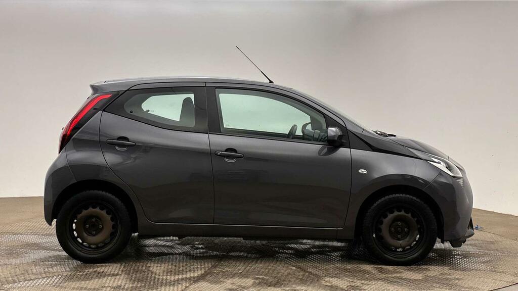 Toyota Aygo 1.0 Vvt-i X-play Euro 6 Ss FL71BYY Grey #2
