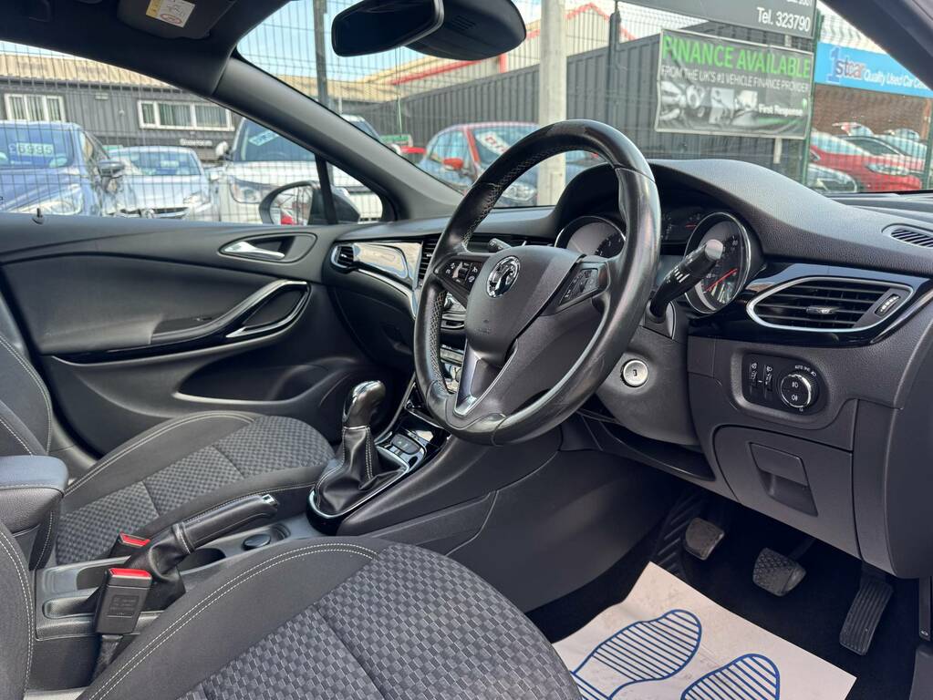 Vauxhall Astra 1.4I 16V Sri White #6