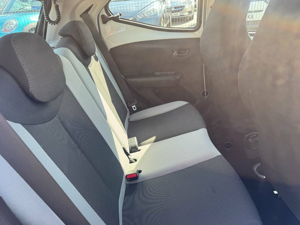 Toyota Aygo Aygo X-clusive 2 Vvt-i Grey #8