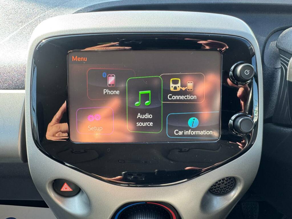 Toyota Aygo Aygo X-clusive 2 Vvt-i Grey #12