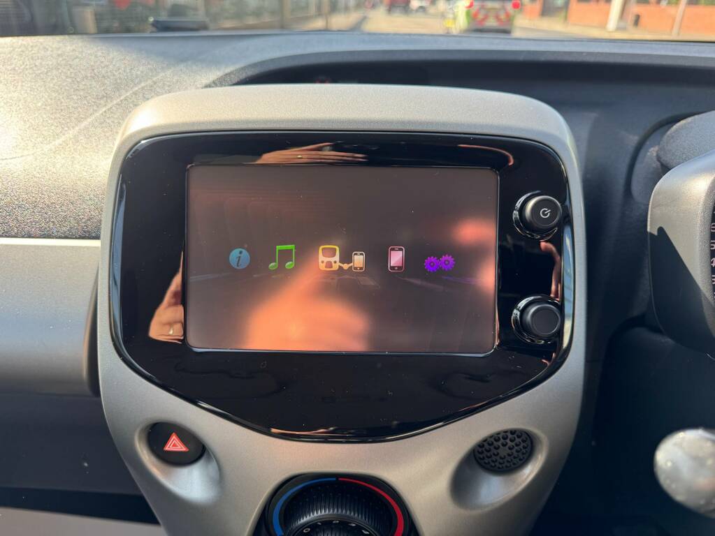 Toyota Aygo Aygo X-clusive 2 Vvt-i Grey #11