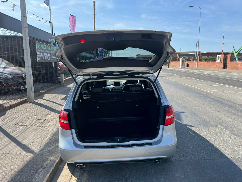 Mercedes-Benz B Class Cdi Blueefficiency Sport Silver #4