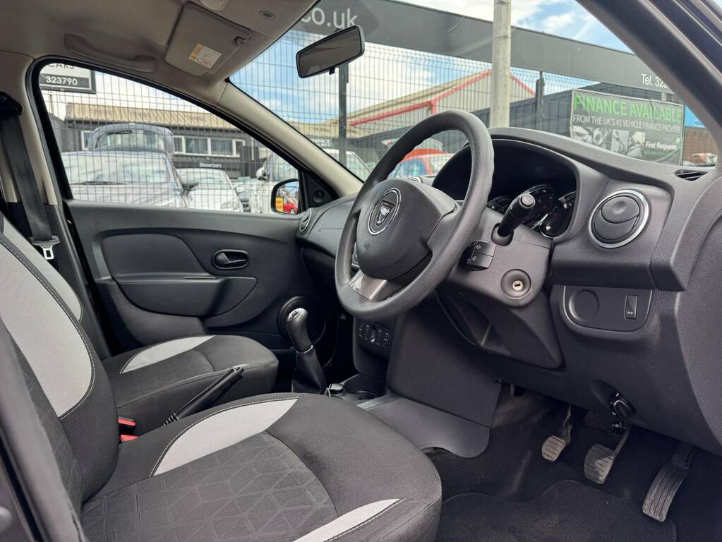 Dacia Sandero Stepway Stepway 1.5 Dci Ambiance Ulez Free Fsh 0 Tax White #8