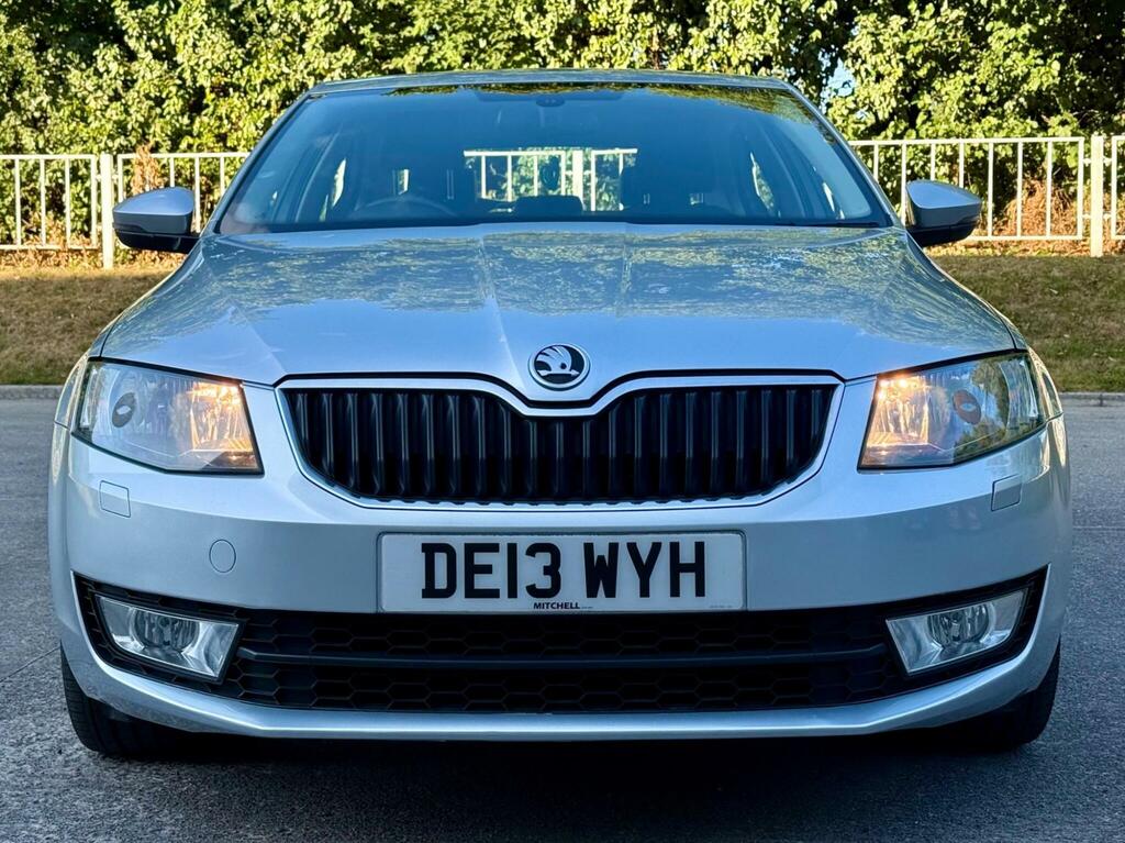 Skoda Octavia 1.6 Tdi Se Euro 5 Ss Black #2