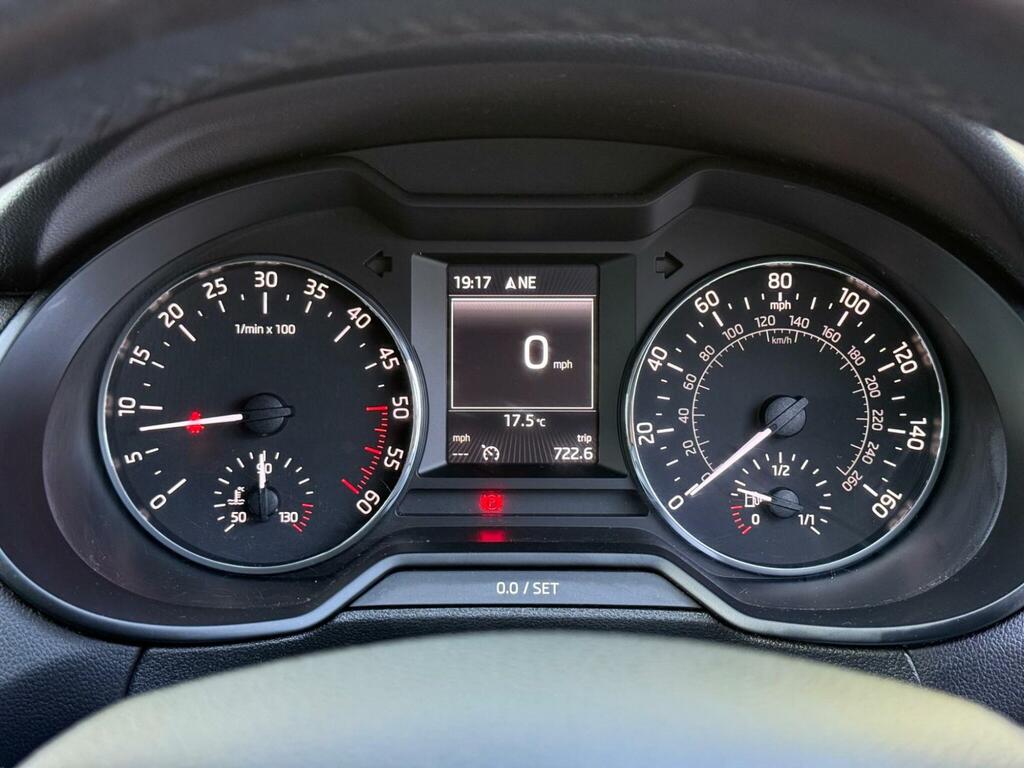 Skoda Octavia 1.6 Tdi Se Euro 5 Ss Black #55