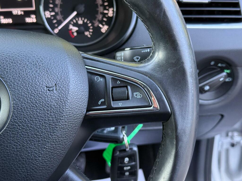 Skoda Octavia 1.6 Tdi Se Euro 5 Ss Black #57