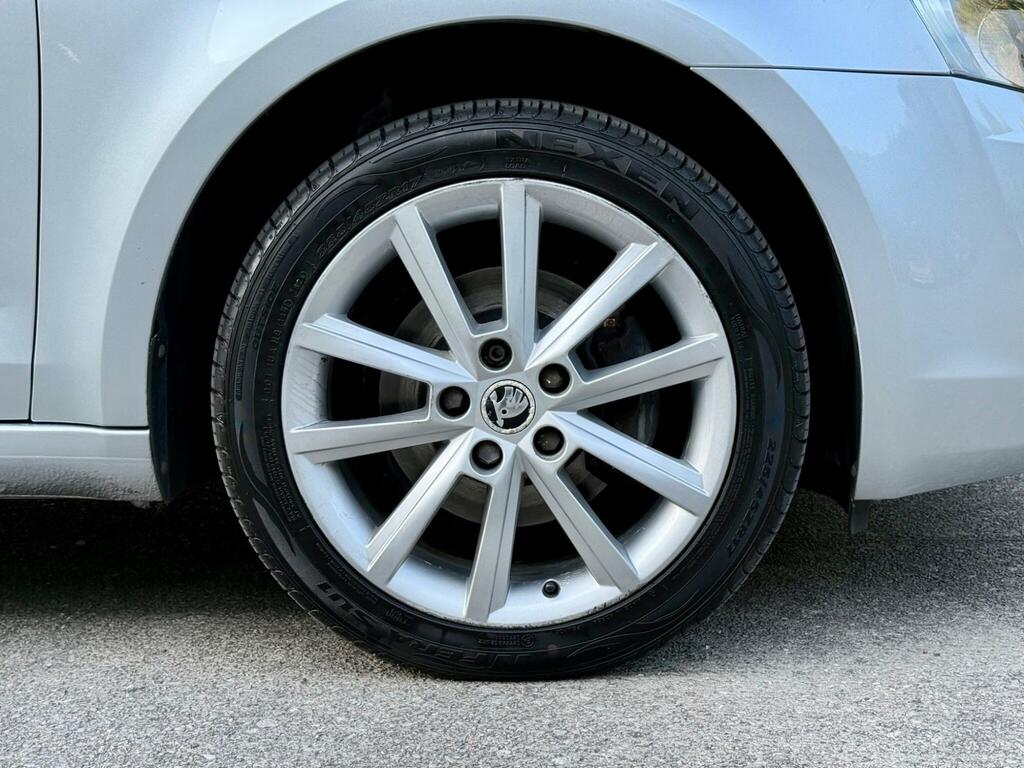 Skoda Octavia 1.6 Tdi Se Euro 5 Ss Black #30