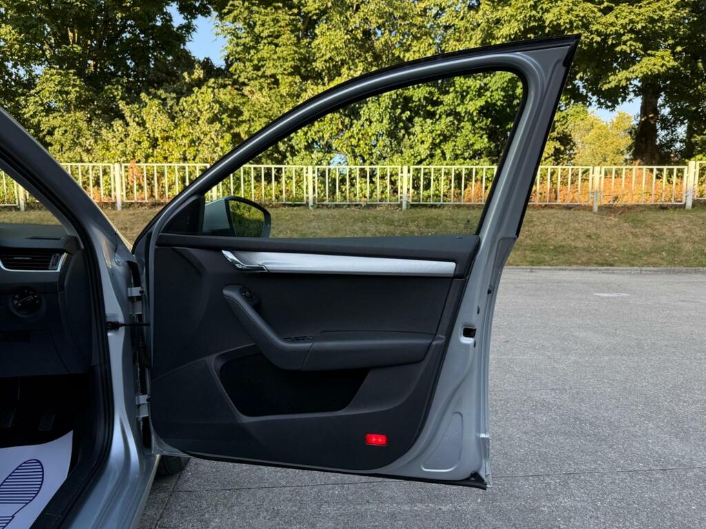 Skoda Octavia 1.6 Tdi Se Euro 5 Ss Black #65