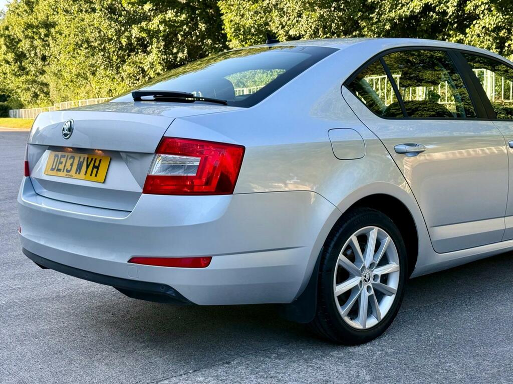 Skoda Octavia 1.6 Tdi Se Euro 5 Ss Black #15