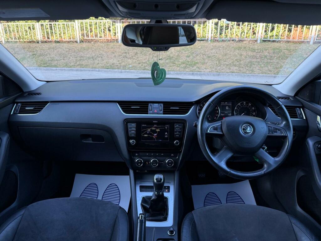 Skoda Octavia 1.6 Tdi Se Euro 5 Ss Black #40