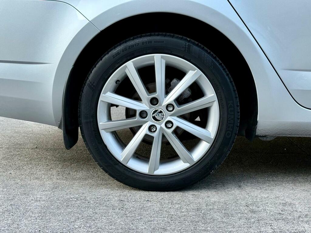 Skoda Octavia 1.6 Tdi Se Euro 5 Ss Black #31