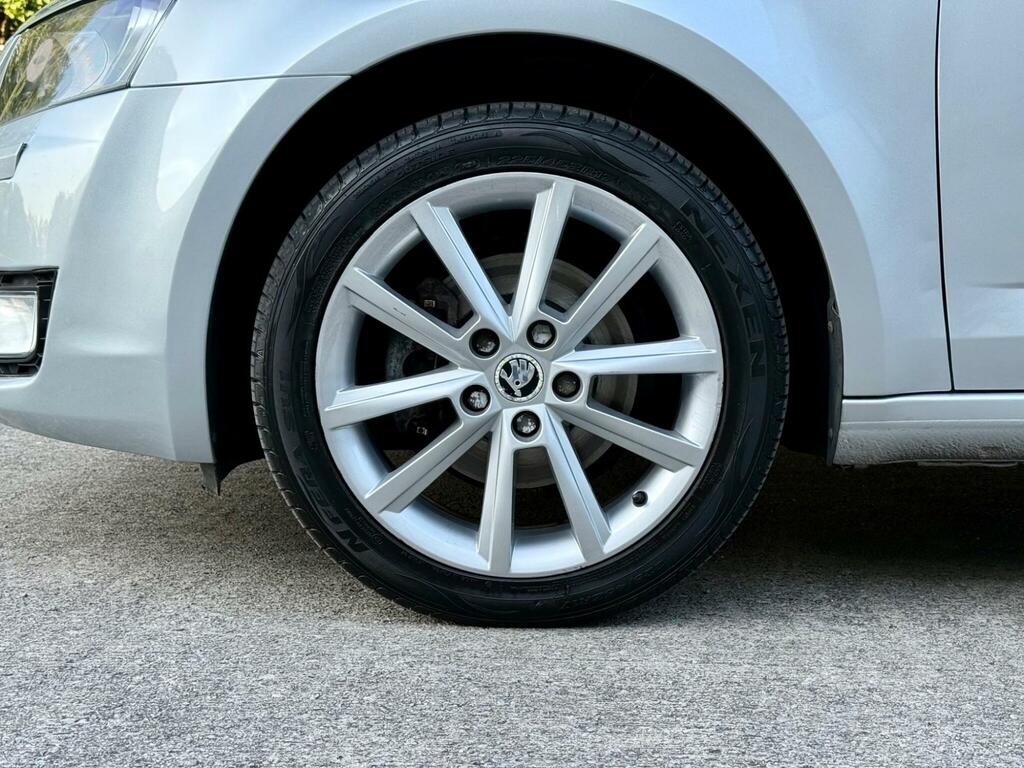 Skoda Octavia 1.6 Tdi Se Euro 5 Ss Black #29