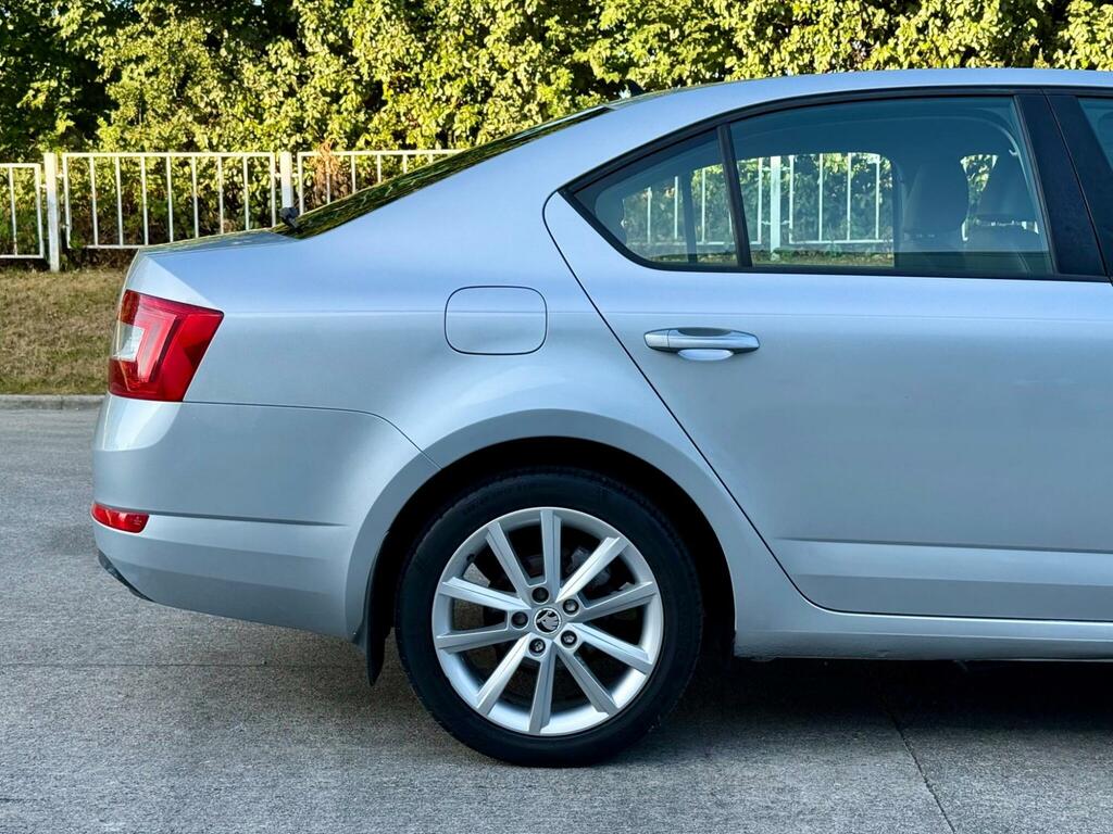 Skoda Octavia 1.6 Tdi Se Euro 5 Ss Black #27