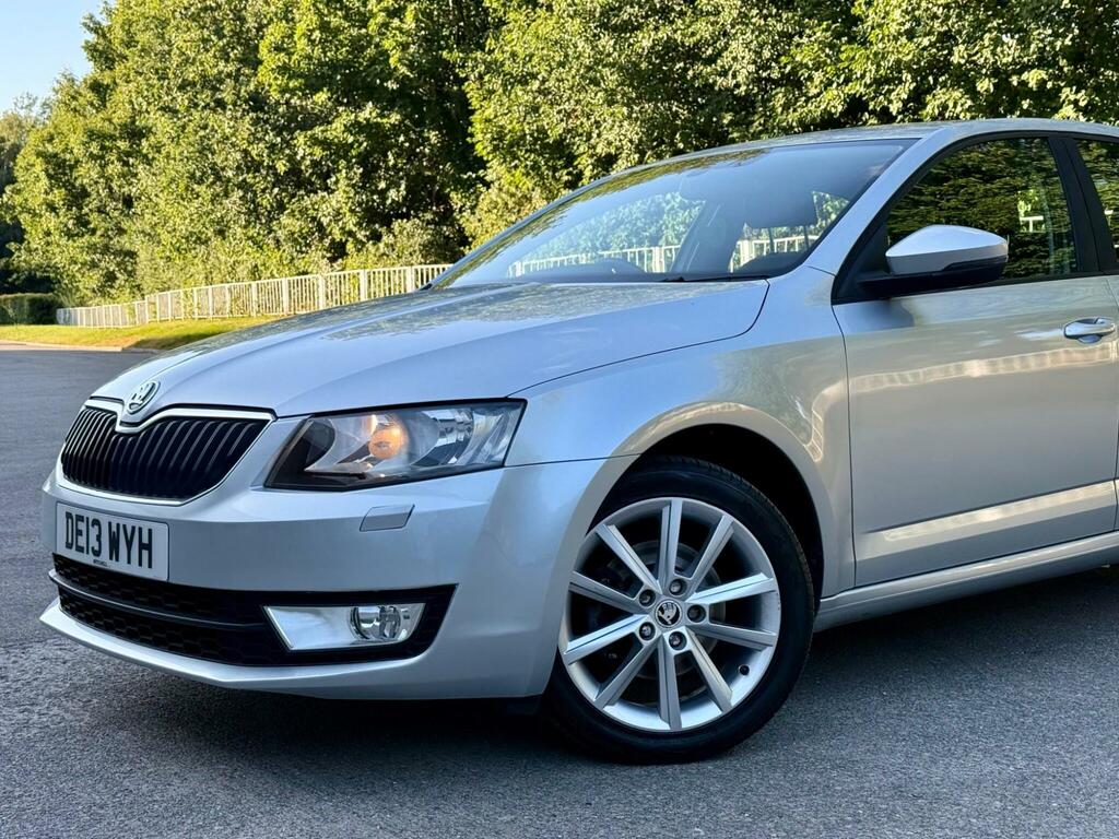 Skoda Octavia 1.6 Tdi Se Euro 5 Ss Black #6