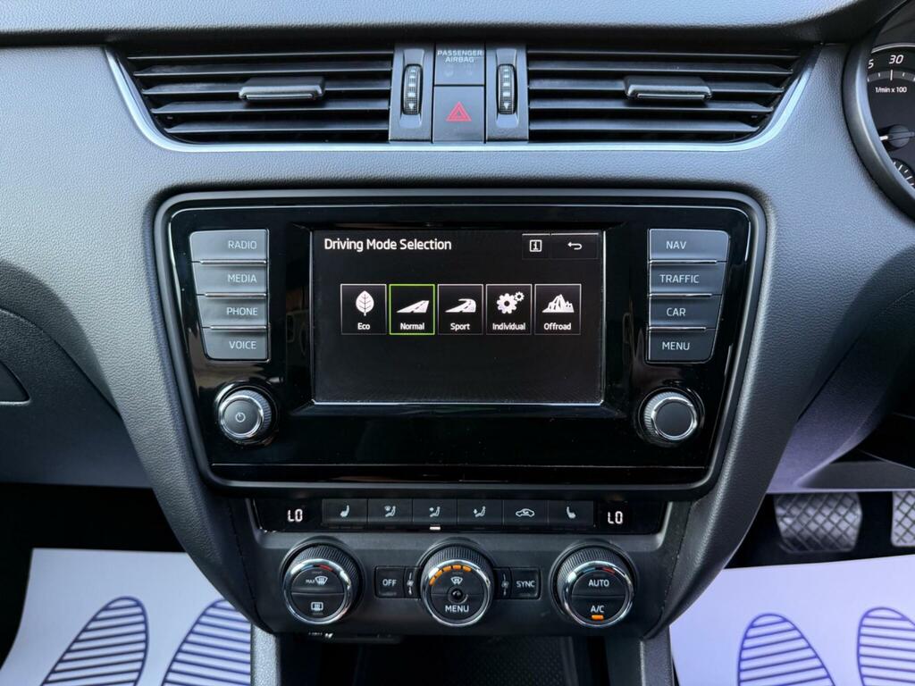 Skoda Octavia 2.0 Tdi Scout Dsg 4Wd Euro 6 Ss Silver #59