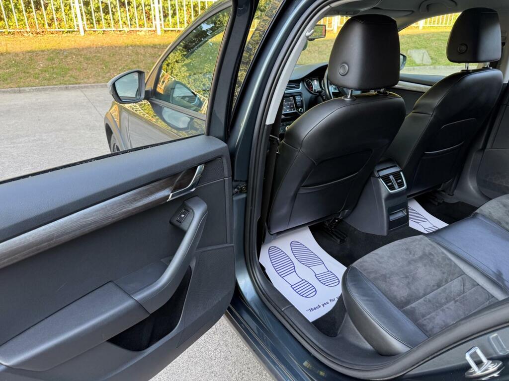Skoda Octavia 2.0 Tdi Scout Dsg 4Wd Euro 6 Ss Silver #81