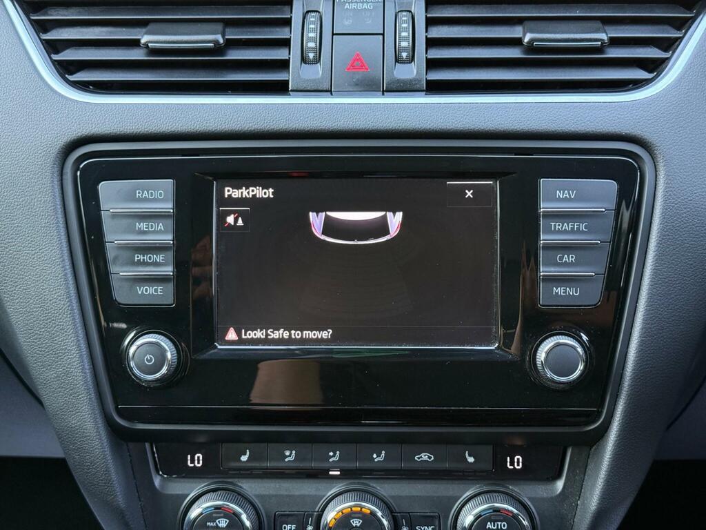 Skoda Octavia 2.0 Tdi Scout Dsg 4Wd Euro 6 Ss Silver #60