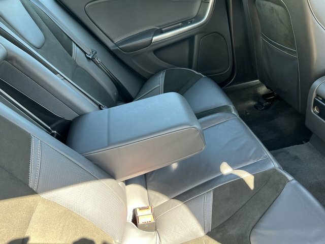 Volvo S60 2.0 D2 Business Edition 118 Bhp Silver #20