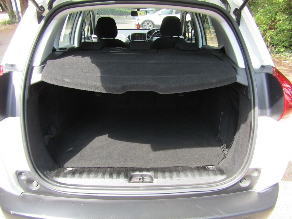Peugeot 2008 1.2 Puretech 110 Allure Grey #19
