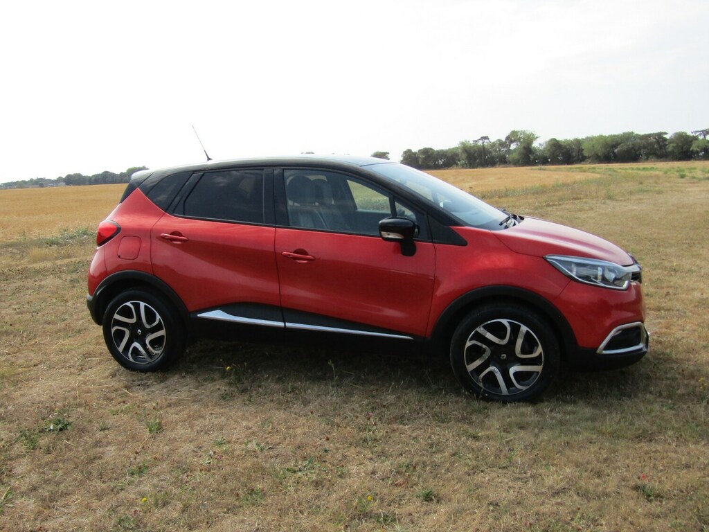 Renault Captur 1.5 Dci 90 Signature Nav Red #4