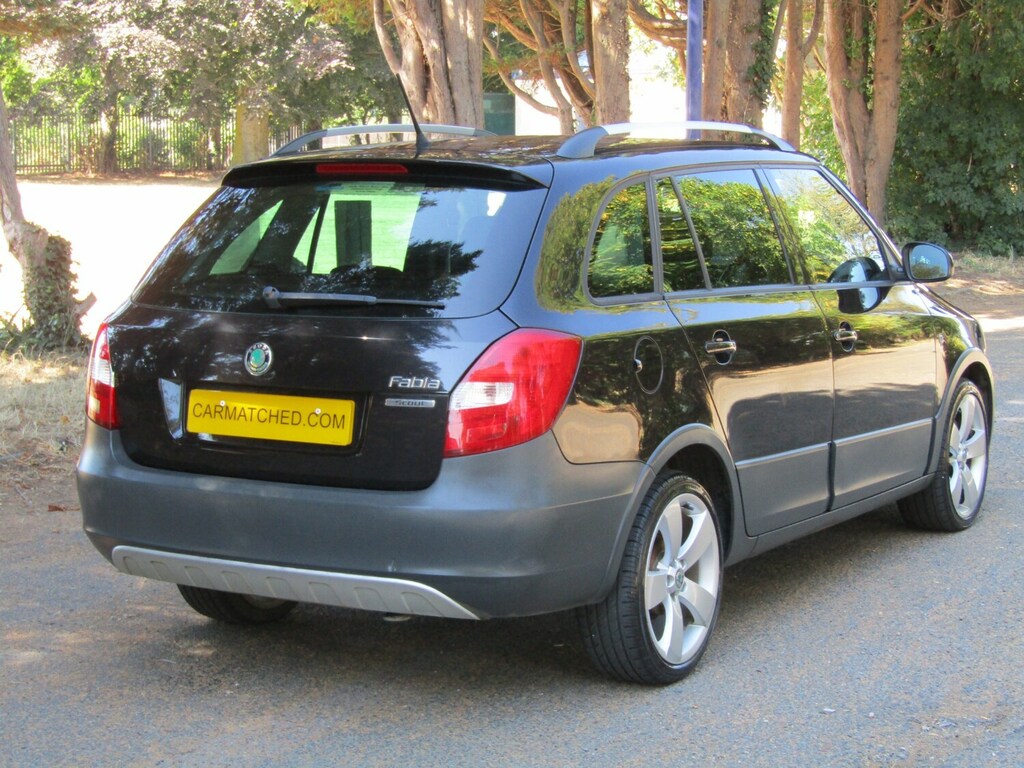 Skoda Fabia 1.2 12V S Estate Red #7