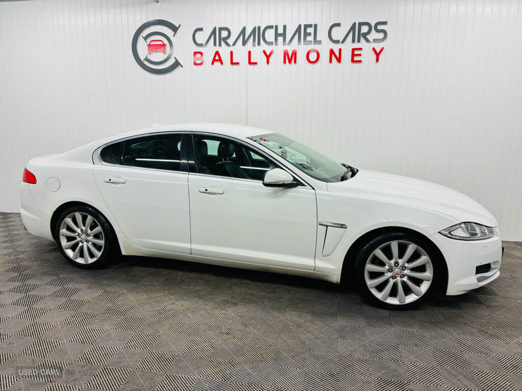 Jaguar XF 2.2D 200 Portfolio White