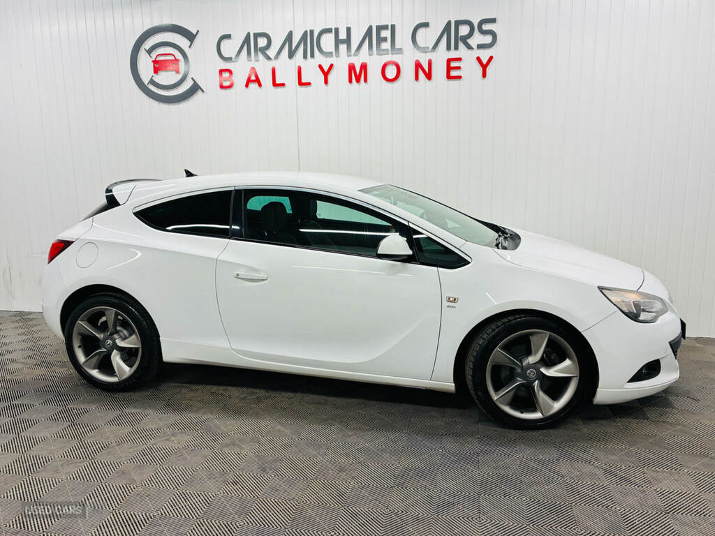 Vauxhall Astra GTC 2.0 Cdti 16V Sri White