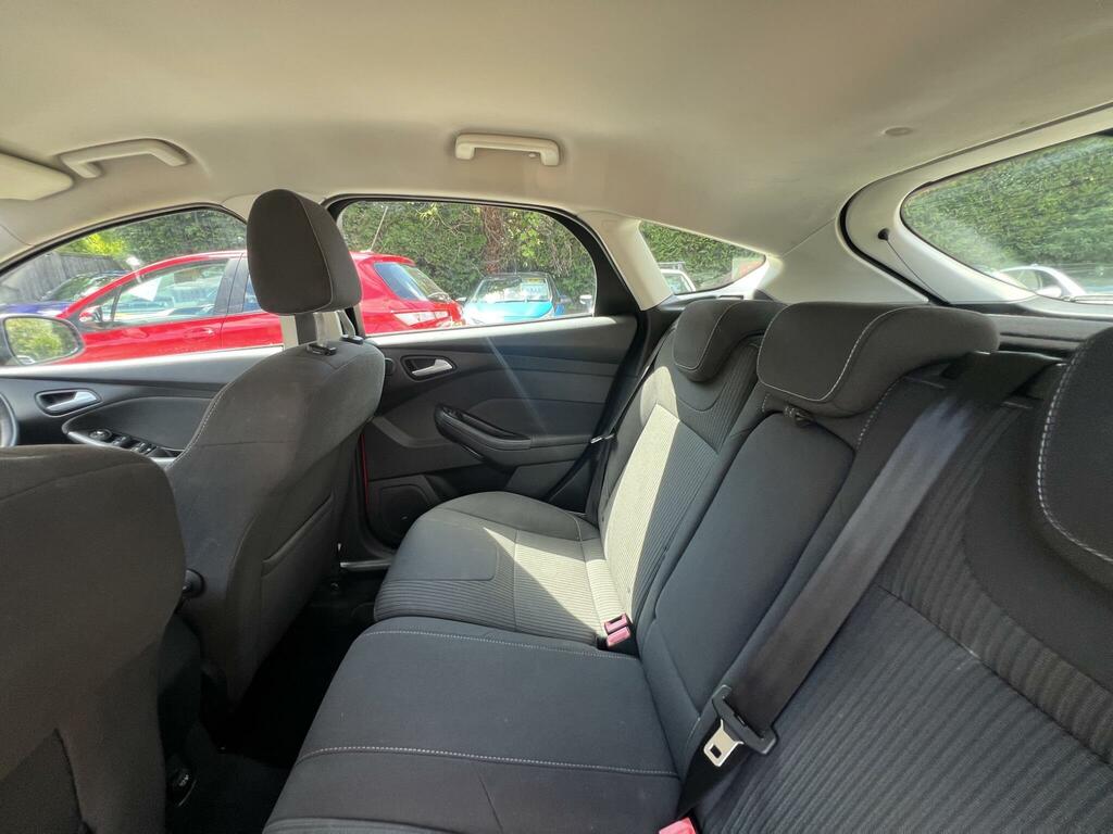 Ford Focus 1.0T Ecoboost Zetec Navigator Euro 5 Ss Black #30