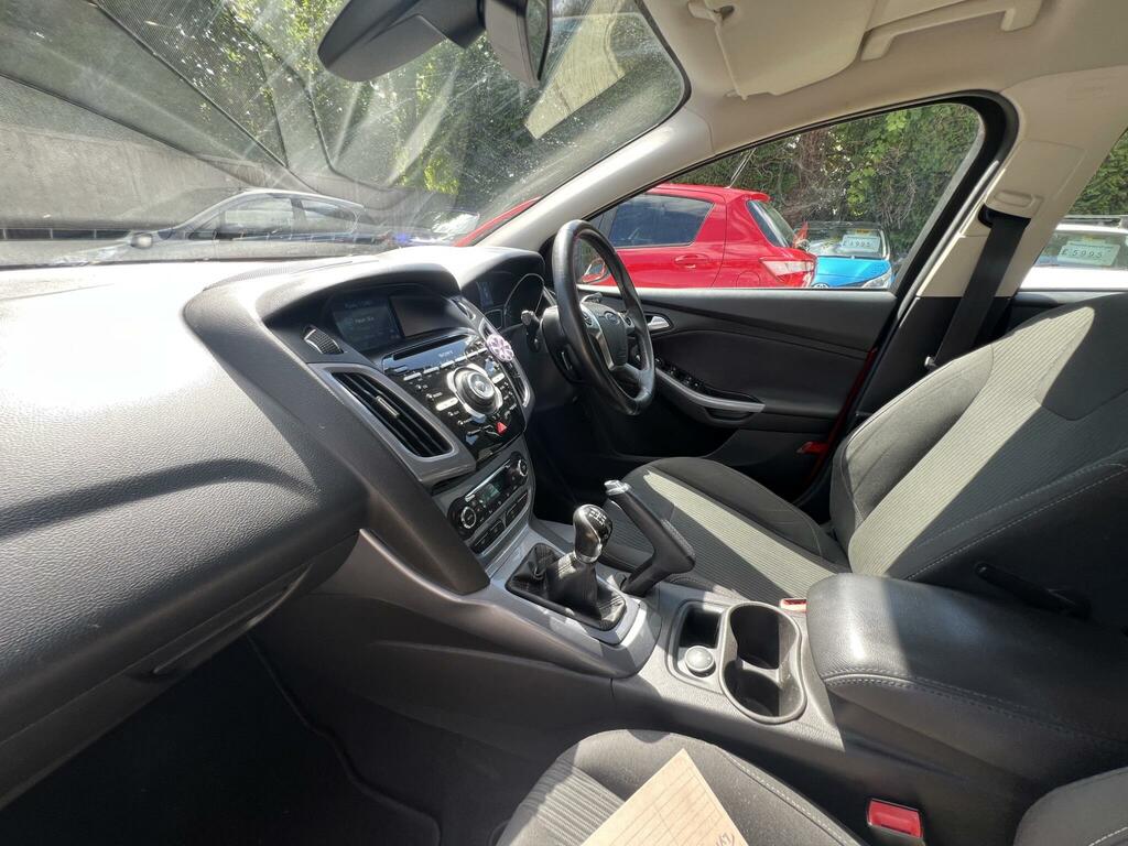 Ford Focus 1.0T Ecoboost Zetec Navigator Euro 5 Ss Black #23