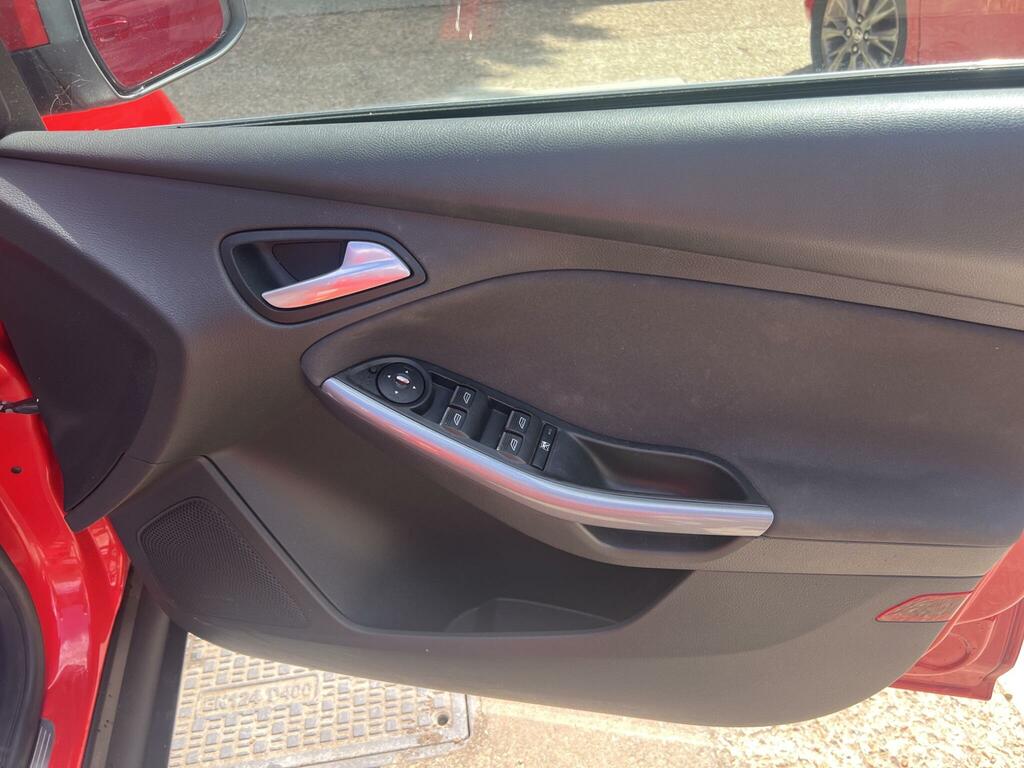 Ford Focus 1.0T Ecoboost Zetec Navigator Euro 5 Ss Black #34