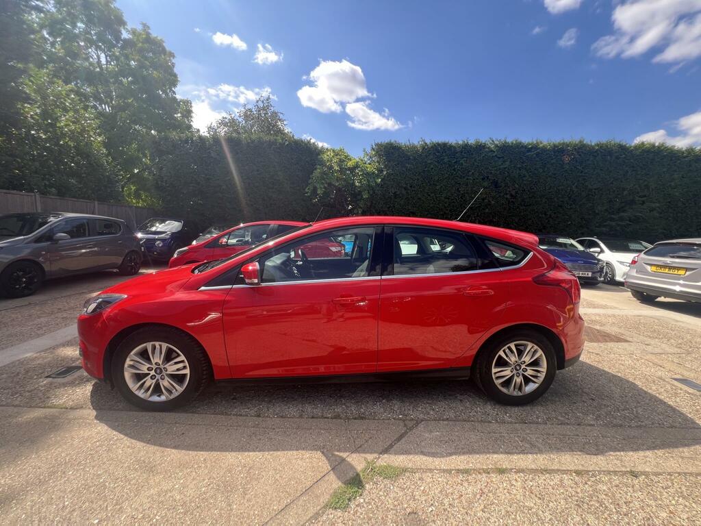Ford Focus 1.0T Ecoboost Zetec Navigator Euro 5 Ss Black #13