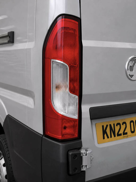Vauxhall Movano 2.2 Cdti 3500 Biturbo Hdt Dynamic Fwd L4 Medium Ro White #13