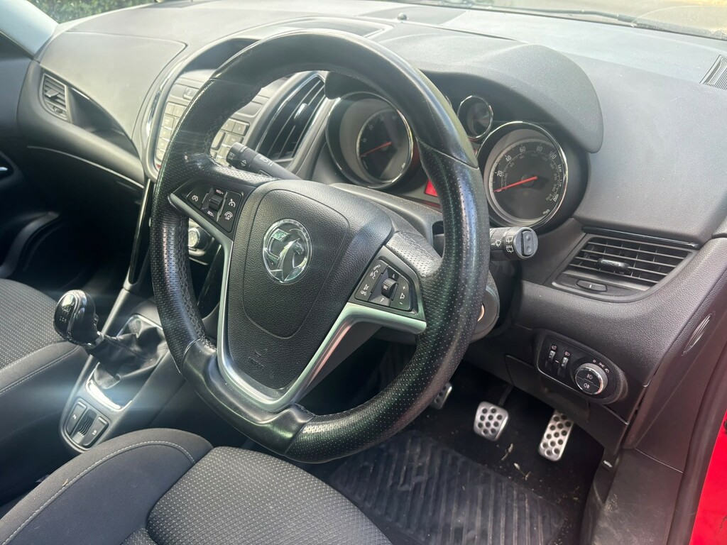 Vauxhall Zafira Tourer 2.0 Cdti Sri Mpv Red #10
