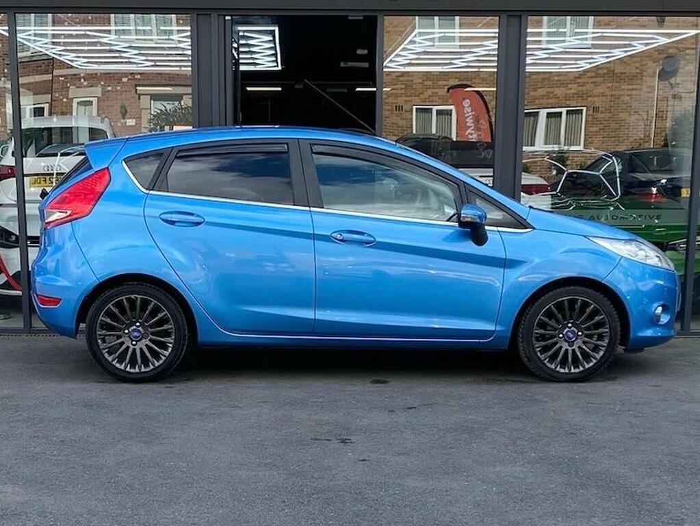 Ford Fiesta 1.6L Zetec S 118 Bhp Grey #32